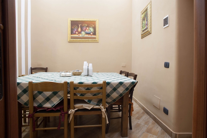 Imagen del bar/restaurante del Hotel Koymbetra. Foto 3