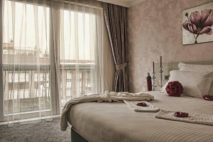 Imagen de la habitación del Hotel Koza Suite, &Ccedil;ankaya. Foto 16