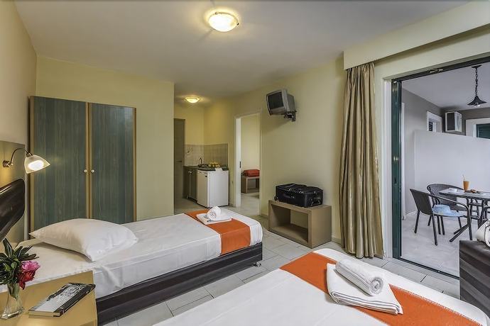Imagen de la habitación del Hotel Kozanos. Foto 8