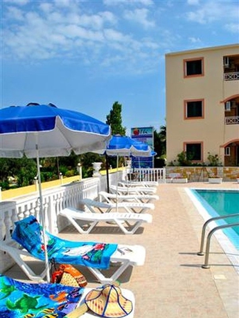 Imagen general del Hotel Kozanos II, Ammoudi. Foto 9