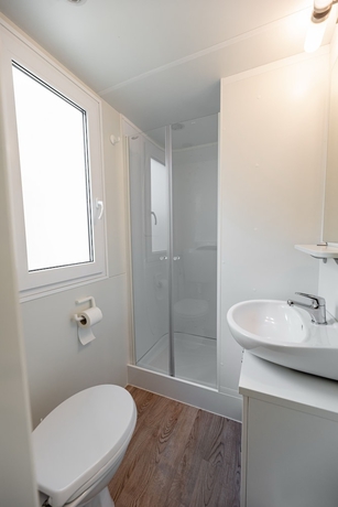 Imagen de la habitación del Hotel Kozarica Mobile Homes. Foto 16
