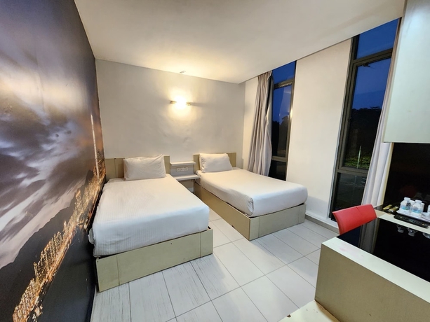 Imagen de la habitación del Hotel Kozi - Danga Bay. Foto 8