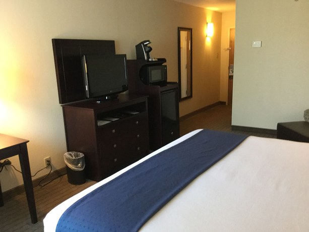 Imagen de la habitación del Hotel Kozy Dallas DFW Airport Area West. Foto 10