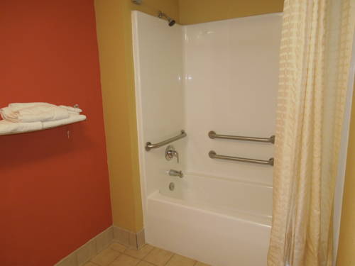 Imagen de la habitación del Hotel Kozy Inn. Foto 5