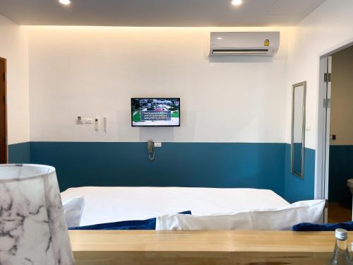 Imagen de la habitación del Hotel Kraam Silhouette and Cafe Phuket- Chalong pier. Foto 17