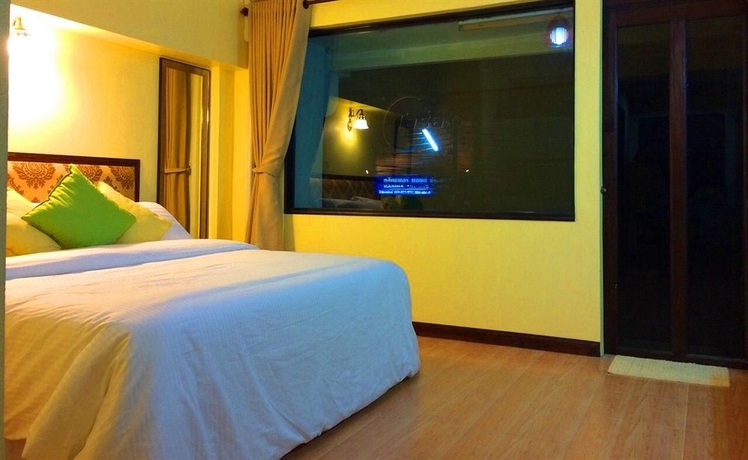Imagen de la habitación del Hotel Krabi City View Hotel. Foto 10