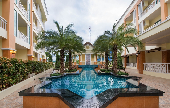 Imagen de los exteriores del Hotel Krabi Front Bay Resort. Foto 8