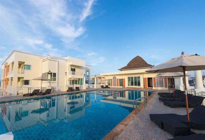 Imagen de la piscina del Hotel Krabi Front Bay Resort. Foto 14