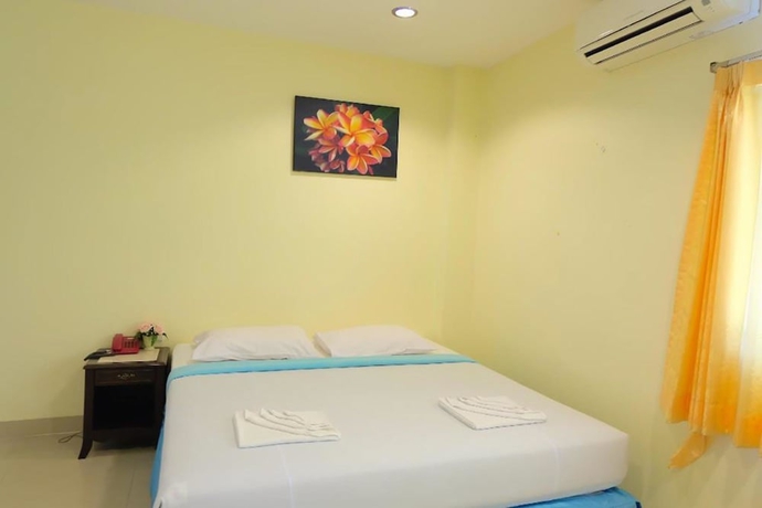 Imagen de la habitación del Hotel Krabi Marina Seaview. Foto 5