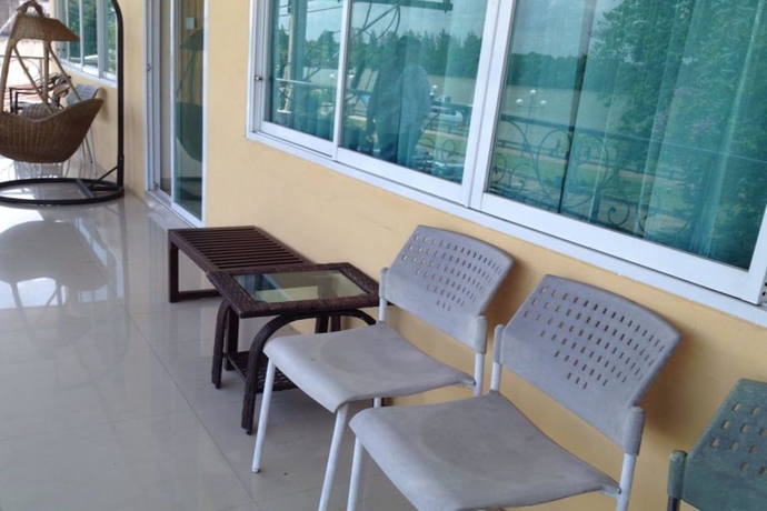 Imagen de la habitación del Hotel Krabi Marina Seaview. Foto 6