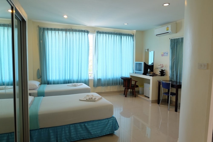 Imagen de la habitación del Hotel Krabi Marina Seaview. Foto 10