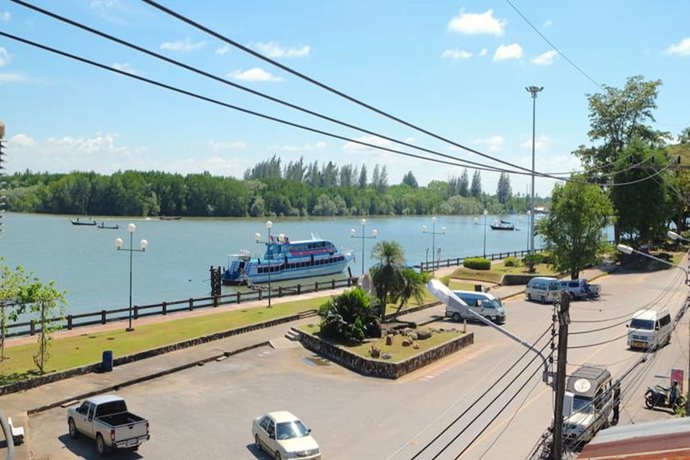 Imagen de la habitación del Hotel Krabi Marina Seaview. Foto 12