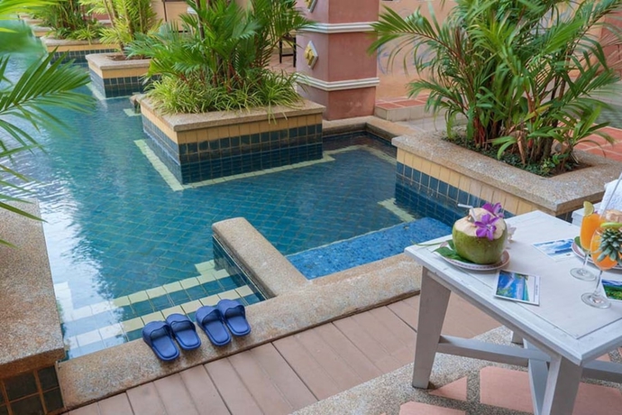 Imagen de la piscina del Hotel Krabi Nature Beach Resort. Foto 15