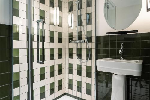 Imagen general del Hotel Kraft, Porte de Versailles. Foto 7