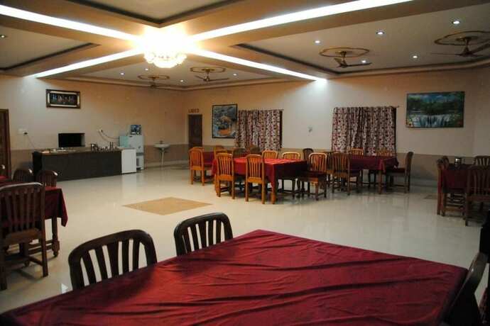 Imagen del bar/restaurante del Hotel Kraj Tiger Resort. Foto 16