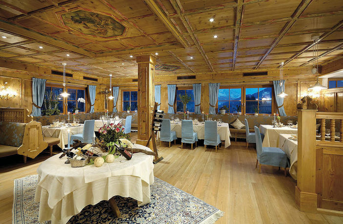 Imagen de la piscina del Hotel Krallerhof. Foto 12