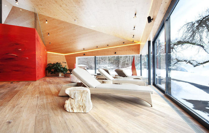 Imagen de la piscina del Hotel Krallerhof. Foto 14