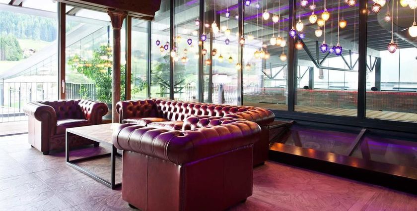 Imagen de la piscina del Hotel Krallerhof. Foto 16