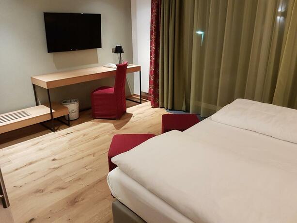 Imagen general del Hotel Kranebitt. Foto 4