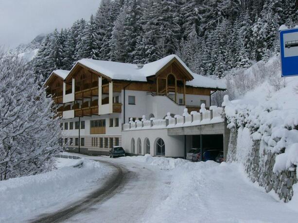 Imagen general del Hotel Kranebitt. Foto 36
