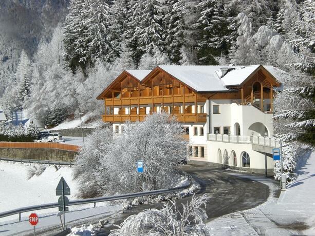 Imagen general del Hotel Kranebitt. Foto 39