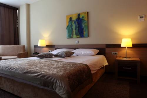 Imagen de la habitación del Hotel Kras. Foto 2