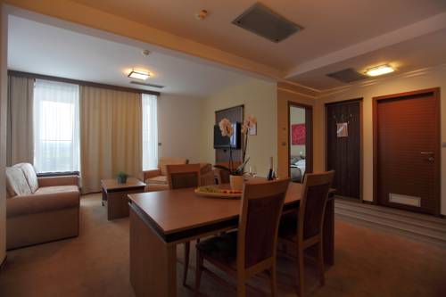 Imagen de la habitación del Hotel Kras. Foto 8