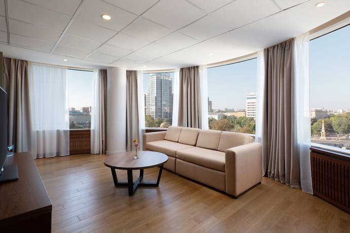 Imagen de la habitación del Hotel Krasnodar Marriott. Foto 5