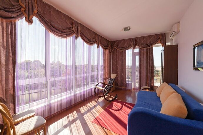 Imagen de la habitación del Hotel Krasnyi Mayak. Foto 7