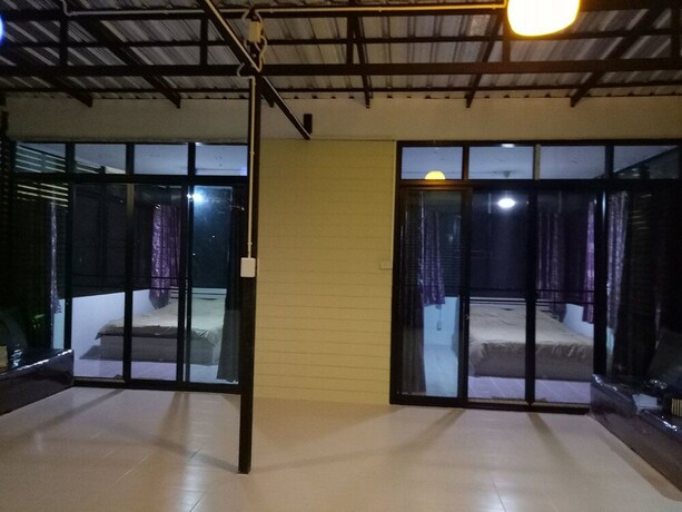 Imagen de la habitación del Hotel Kratommaiphuwaree. Foto 13