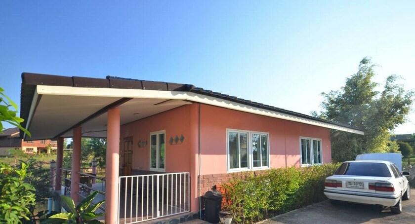 Imagen de la habitación del Hotel Kratommaiphuwaree. Foto 35