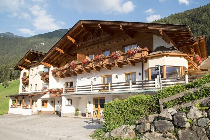 Imagen general del Hotel Kratzerwirt Apartments. Foto 8