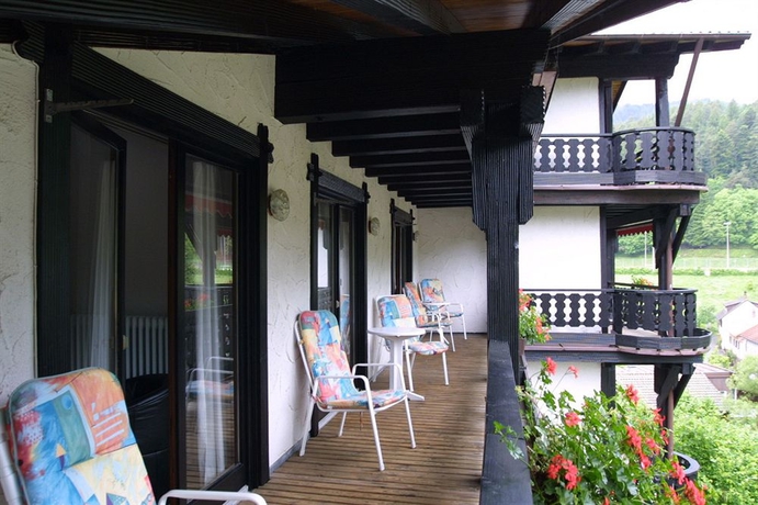 Imagen de la habitación del Hotel Krähenbad. Foto 2