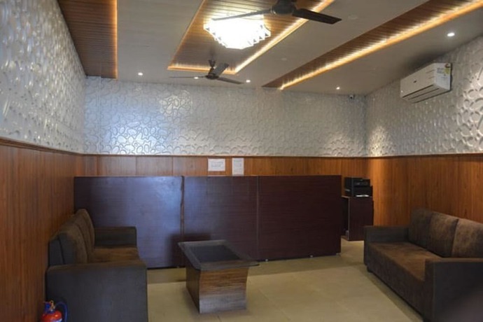 Imagen de los interiores del Hotel Krazy. Foto 17