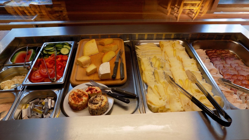 Imagen del bar/restaurante del Hotel Kréta, Kutna Hora . Foto 7