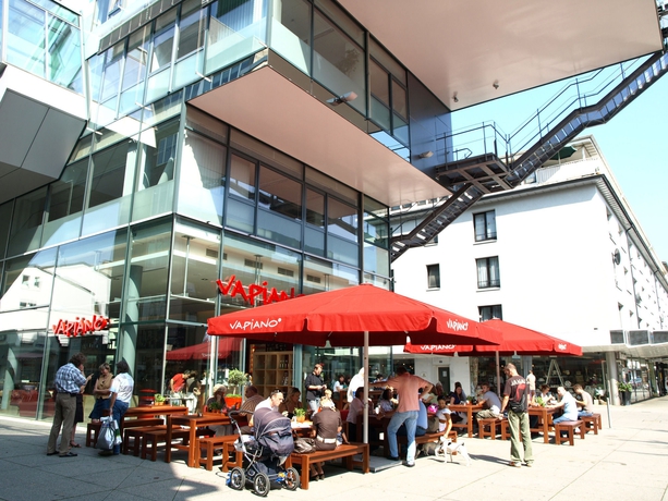 Imagen de los exteriores del Hotel Krefelder Hof. Foto 11