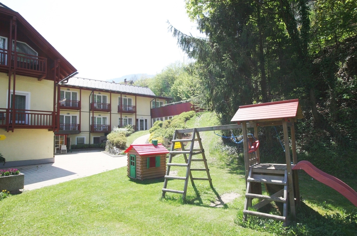 Imagen de los exteriores del Hotel Kreinerhof. Foto 16