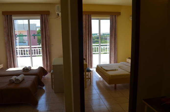 Imagen de la habitación del Hotel Kremasti Memories. Foto 15