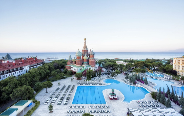 Imagen de la piscina del Hotel Kremlin Palace. Foto 15