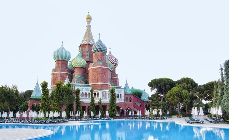 Imagen de la piscina del Hotel Kremlin Palace. Foto 16