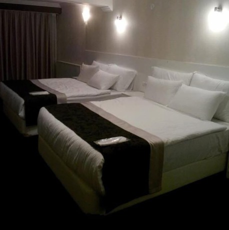 Imagen de la habitación del Hotel Kremon. Foto 7