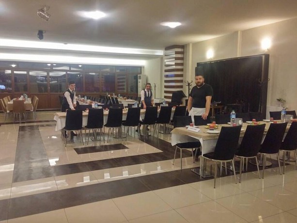 Imagen del bar/restaurante del Hotel Kremon. Foto 4