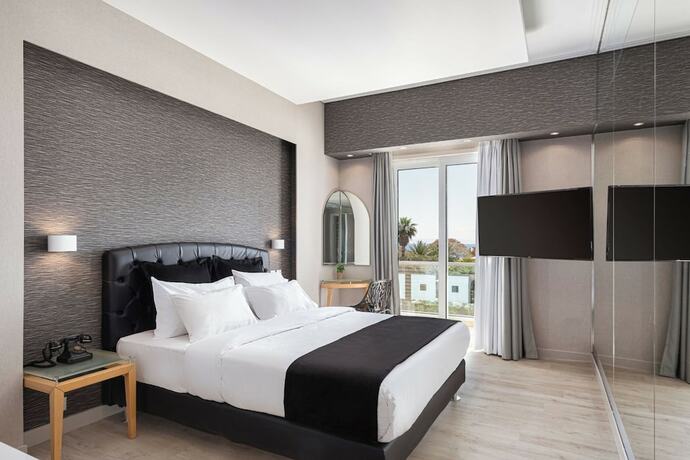 Imagen general del Hotel Kreoli Suites Glyfada. Foto 8