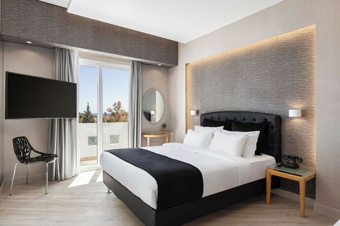 Imagen general del Hotel Kreoli Suites Glyfada. Foto 9