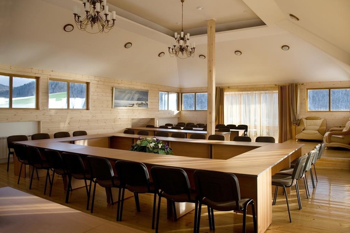 Imagen general del Hotel Krestovaya Pad. Foto 2