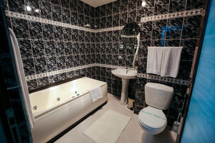 Imagen de los interiores del Hotel Kreta, Galati. Foto 4