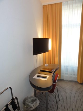 Imagen de la habitación del Hotel Kreuz Bern Modern City. Foto 8
