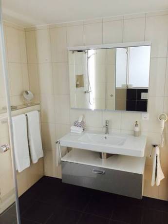 Imagen de la habitación del Hotel Kreuz, EGERKINGEN. Foto 7