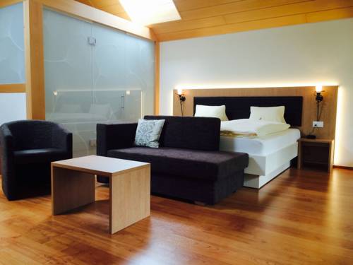 Imagen de la habitación del Hotel Kreuz, EGERKINGEN. Foto 13