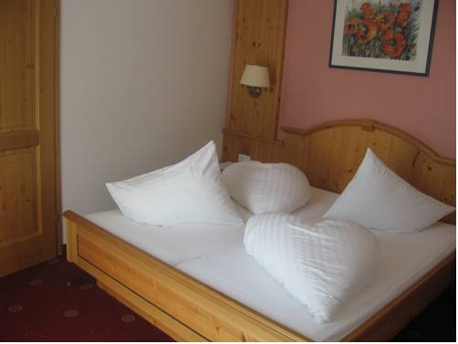 Imagen de la habitación del Hotel Kreuz, PFUNDS. Foto 3